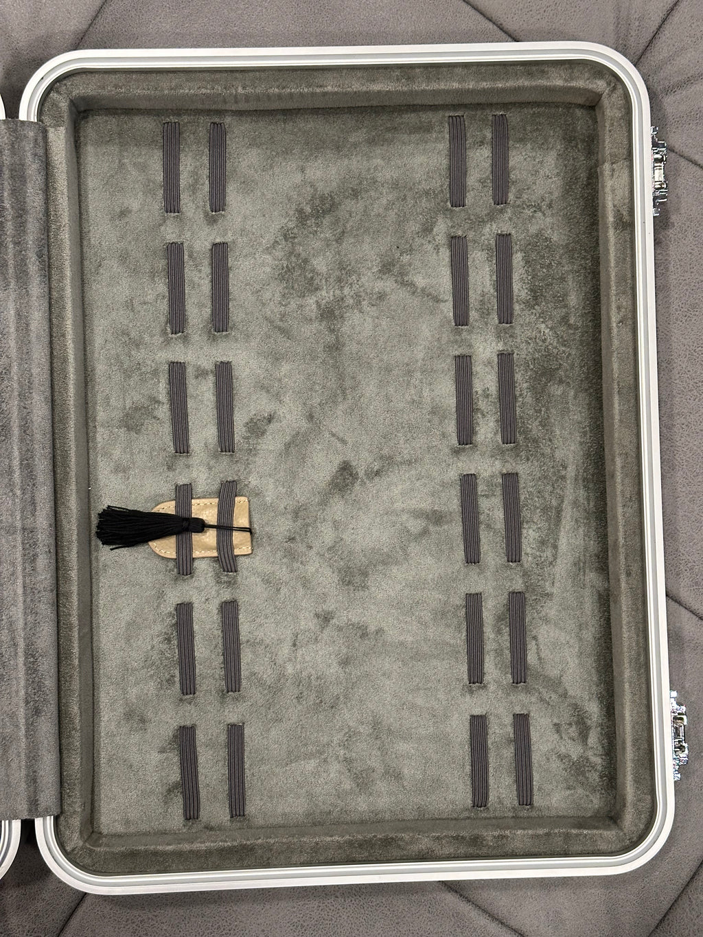 The Horologer’s Vault – Luxury Briefcase Watch Case (Silver)